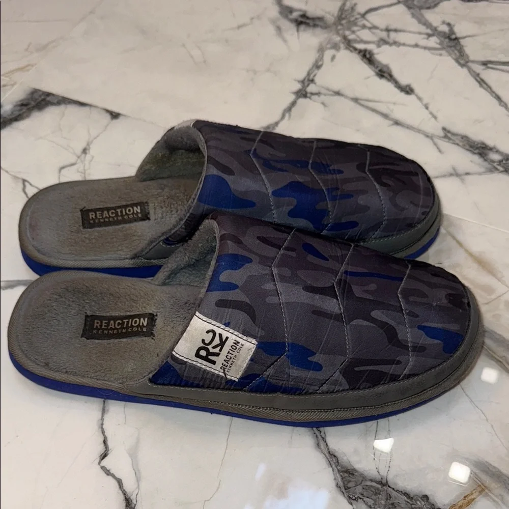 Kenneth Cole REACTION Commet mens Slide Sandal